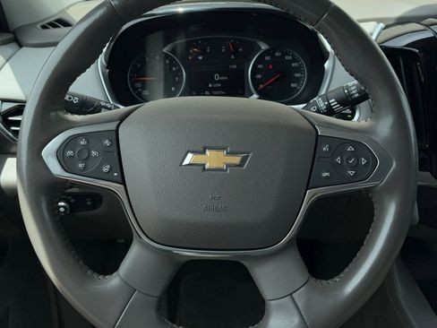 Used 2020 Chevrolet Traverse LT w/ Driver Confidence II Package AWD/4WD image 9
