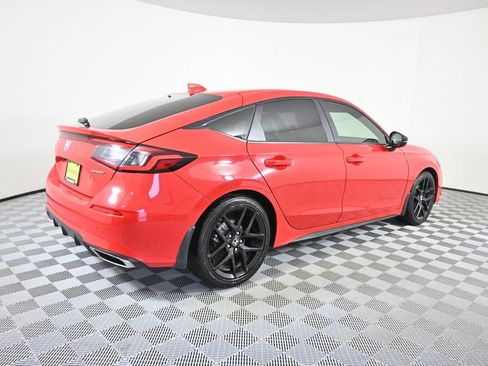Used 2022 Honda Civic Sport Touring image 6