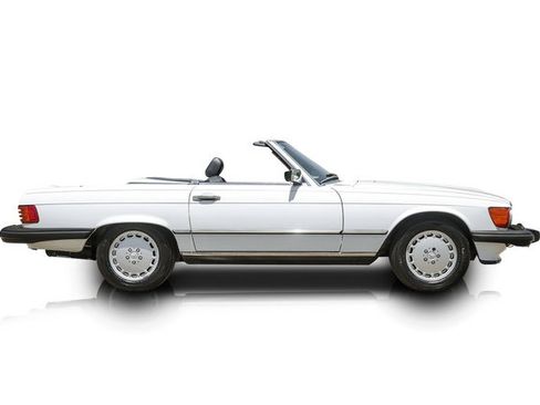 Used 1988 Mercedes-Benz 560 SL image 2