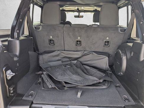 Used 2021 Jeep Wrangler Unlimited Rubicon image 6