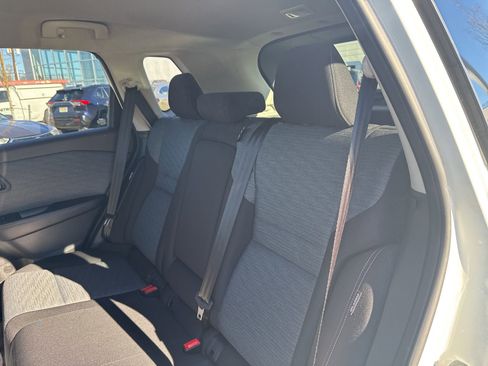 Used 2021 Nissan Rogue SV image 13