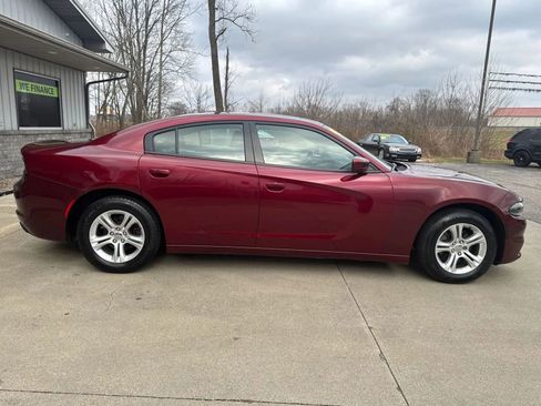 Used 2021 Dodge Charger SXT w/ Leather Interior Group image 9