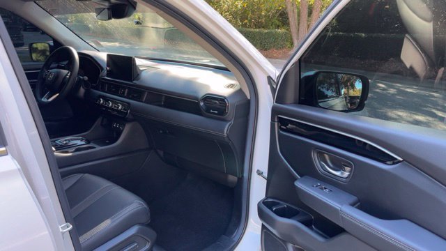 Used 2025 Honda Pilot EX-L image 10