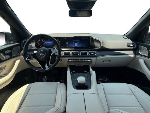 Used 2024 Mercedes-Benz GLE 450e 4MATIC w/ Winter Package image 12