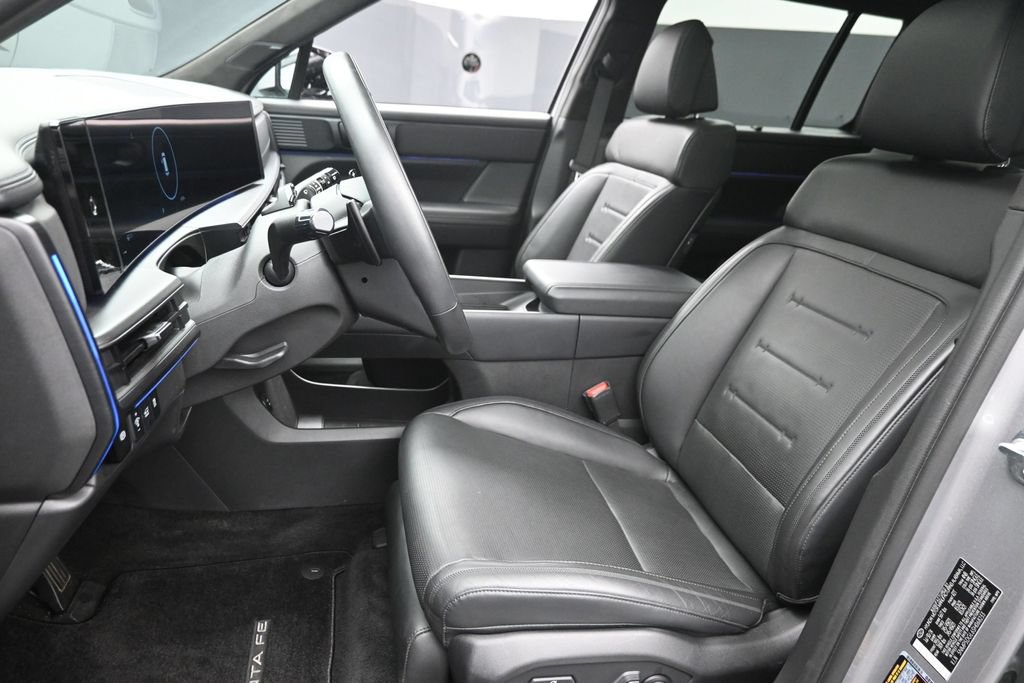 Used 2025 Hyundai Santa Fe Calligraphy AWD/4WD image 17