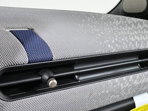 Certified 2025 MINI Cooper S image 21