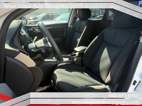 Used 2016 Nissan Sentra SR w/ Driver's Assist Package FWD image 7