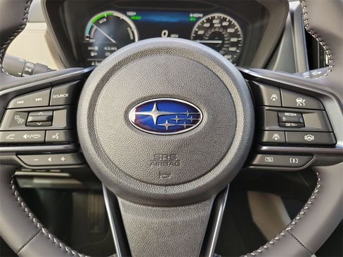 Used 2025 Subaru Forester Limited image 21