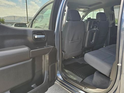 Used 2021 Chevrolet Silverado 1500 LT w/ Z71 Off-Road Package AWD/4WD image 16