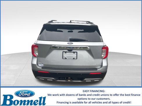 Used 2021 Ford Explorer XLT w/ Equipment Group 202A image 4