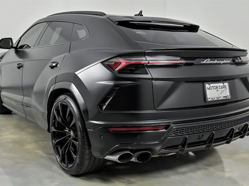 Used 2020 Lamborghini Urus AWD/4WD image 7