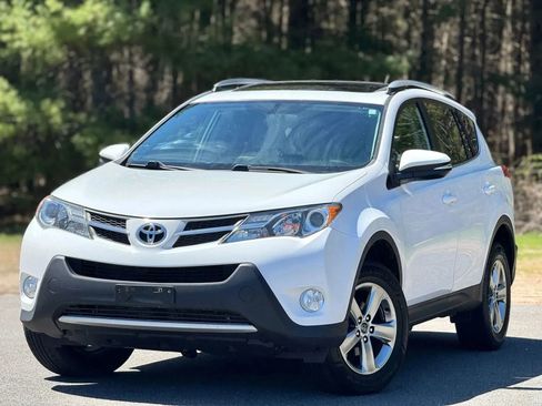Used 2015 Toyota RAV4 XLE AWD/4WD image 1