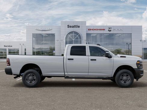 New 2026 RAM 3500 Tradesman AWD/4WD image 22