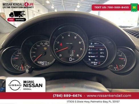 Used 2017 Porsche Cayenne Platinum Edition image 19