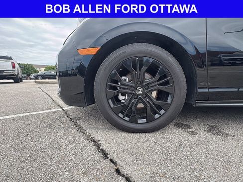 Used 2025 Honda Odyssey Sport-L image 10