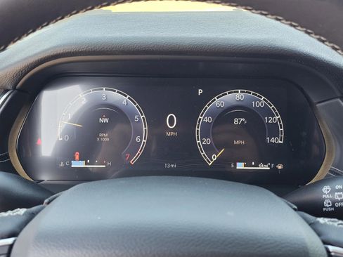 New 2025 Jeep Grand Cherokee L Altitude image 23