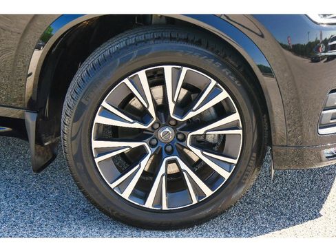 Used 2022 Volvo XC90 T6 Momentum w/ Climate Package AWD/4WD image 30