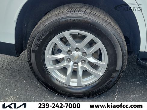 Used 2023 Chevrolet Tahoe LS RWD image 9