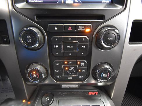 Used 2013 Ford F150 Raptor w/ Luxury Equipment Group AWD/4WD image 18