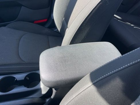 Used 2023 Kia Forte LXS image 27