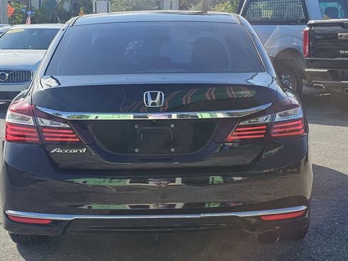 Used 2017 Honda Accord LX image 15