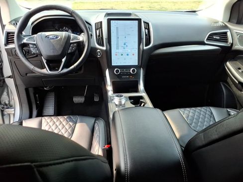 Used 2024 Ford Edge Titanium w/ Equipment Group 301A AWD/4WD image 12