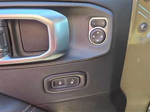 New 2026 Jeep Gladiator Sport image 15