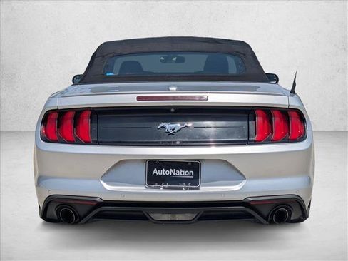 Used 2019 Ford Mustang Premium RWD image 7
