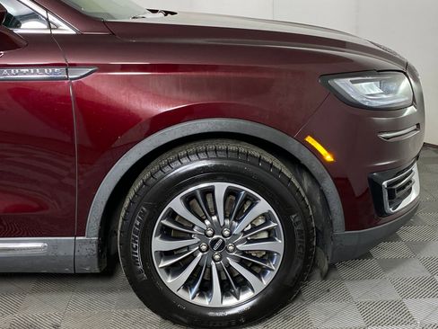 Used 2020 Lincoln Nautilus Premier w/ Equipment Group 101A image 10