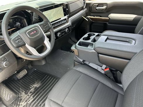 New 2026 GMC Sierra 3500 SLE w/ SLE Convenience Package RWD image 10