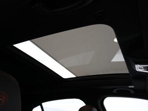 New 2025 Alfa Romeo Stelvio Sprint image 39