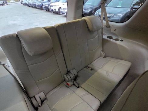 Used 2016 Cadillac Escalade ESV Premium image 39