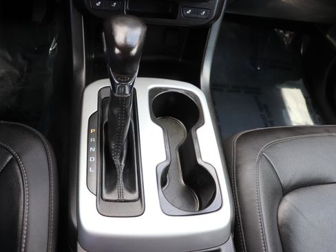 Used 2022 Chevrolet Colorado LT w/ LPO, Tonneau and Step Package AWD/4WD image 39