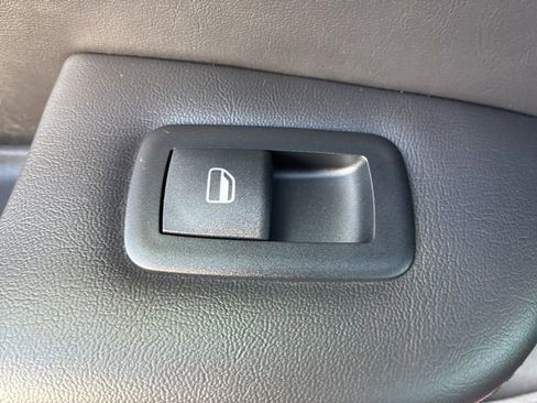 Used 2015 Chrysler 200 C w/ Navigation & Sound Group I image 16