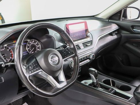 Used 2022 Nissan Altima 2.5 SR w/ Midnight Edition Package FWD image 23