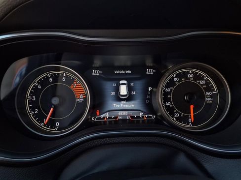 Used 2019 Jeep Cherokee Limited w/ Trailer Tow Group image 13