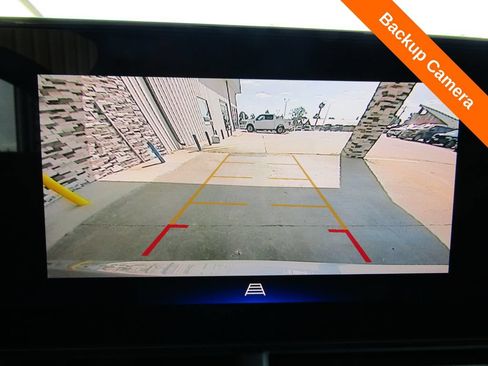 Used 2024 Chevrolet Trax LT FWD image 7