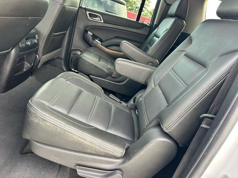 Used 2019 GMC Yukon XL Denali RWD image 16