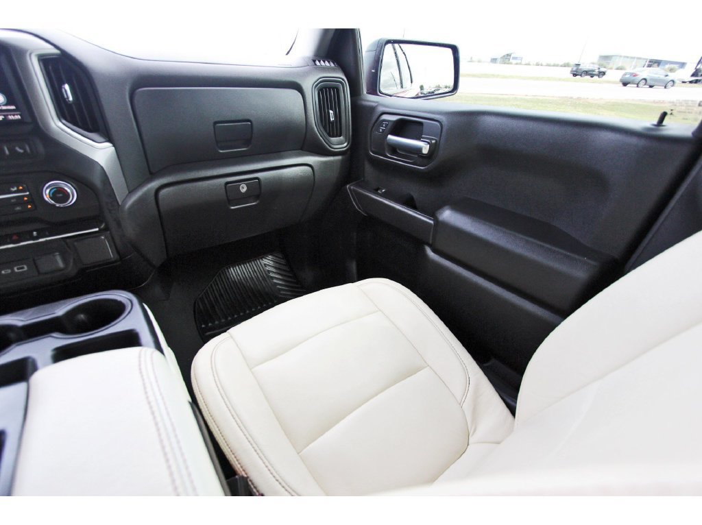 Used 2022 Chevrolet Silverado 1500 Custom AWD/4WD image 11