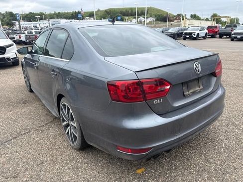Used 2013 Volkswagen Jetta GLI FWD image 6