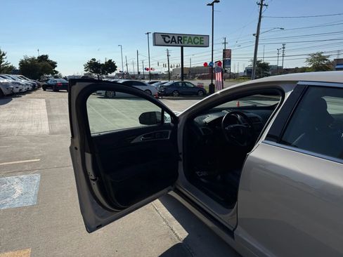 Used 2019 Lincoln MKZ Reserve w/ Reserve Plus Package FWD image 16