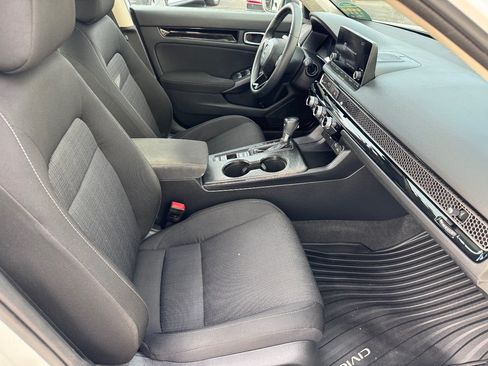 Used 2024 Honda Civic EX image 15