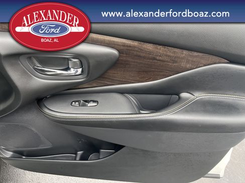 Used 2024 Nissan Murano Platinum w/ Cargo Package image 15