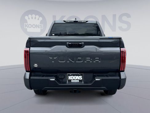 Used 2025 Toyota Tundra Limited AWD/4WD image 15