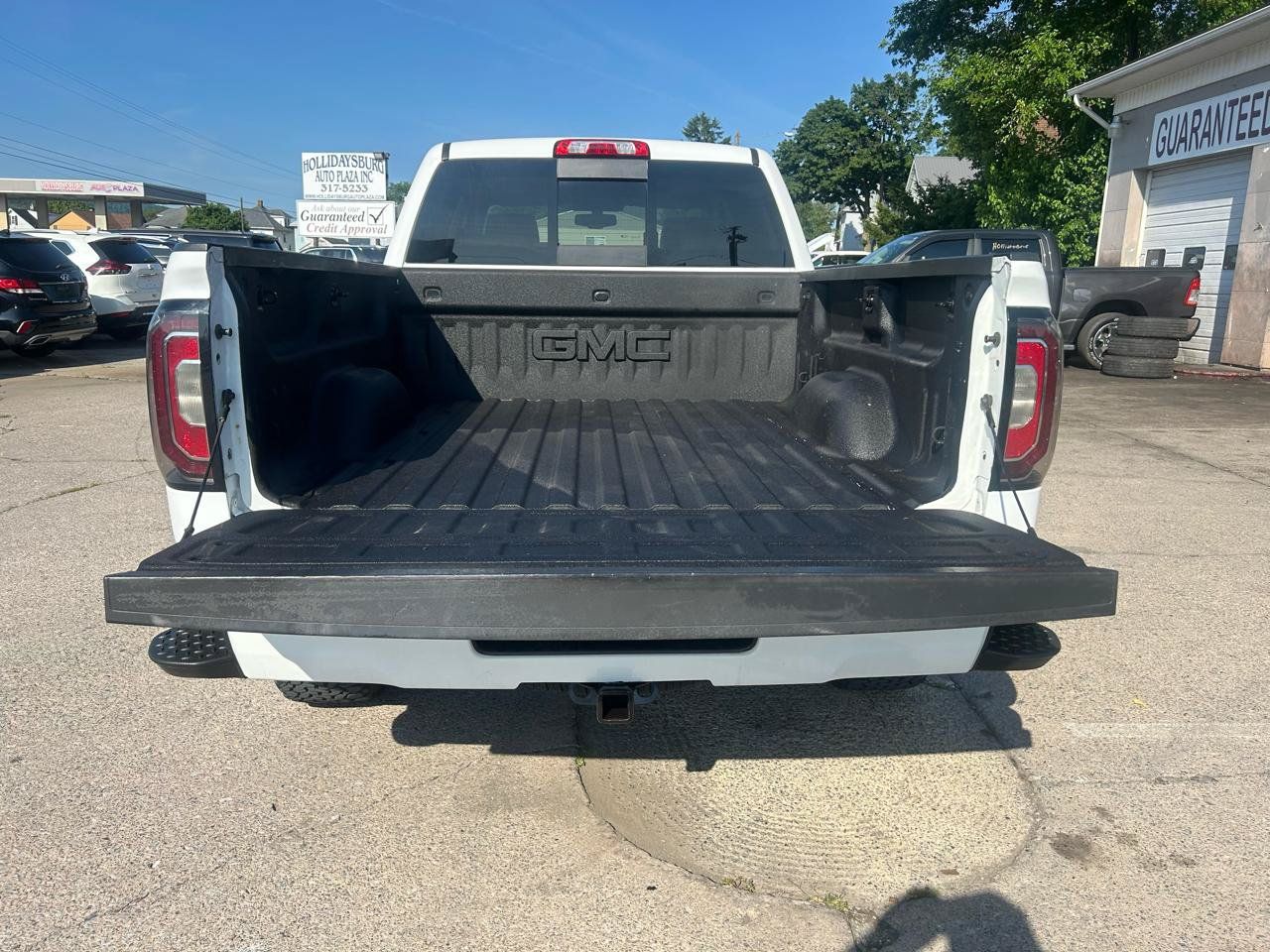 Used 2018 GMC Sierra 1500 SLT AWD/4WD image 18
