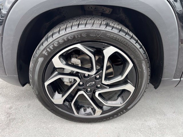 Used 2024 Chevrolet Trax RS FWD image 4