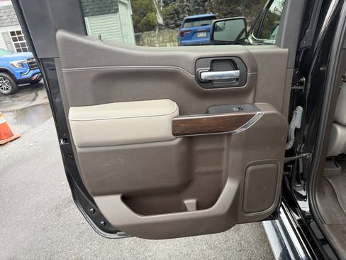 Used 2021 GMC Sierra 1500 SLT w/ SLT Premium Package image 17