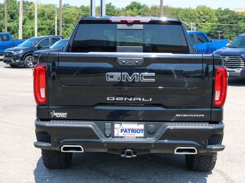 Used 2023 GMC Sierra 1500 Denali Ultimate AWD/4WD image 4