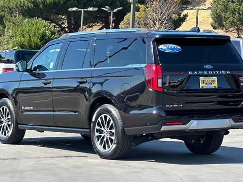 Certified 2025 Ford Expedition Max Platinum AWD/4WD image 8