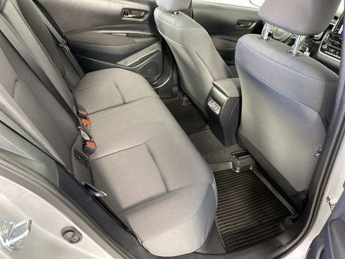Used 2025 Toyota Corolla LE FWD image 12